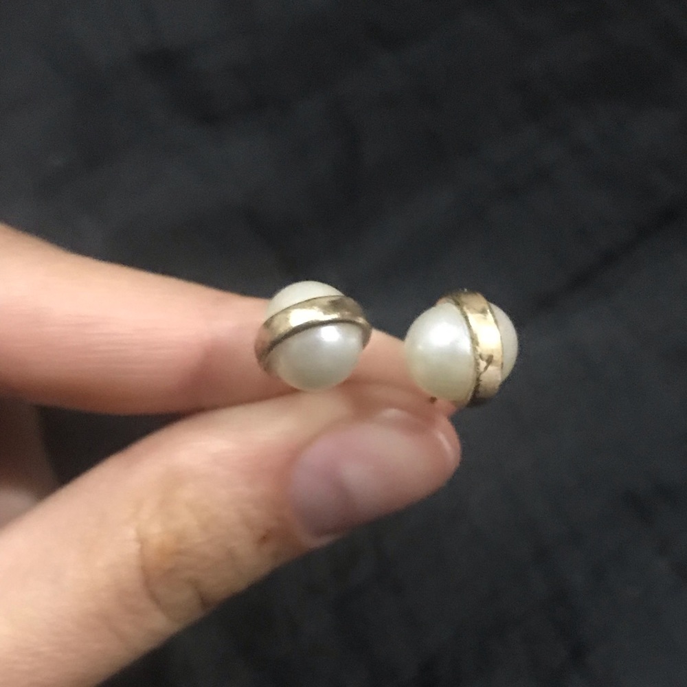REAL PERAL EARRINGS